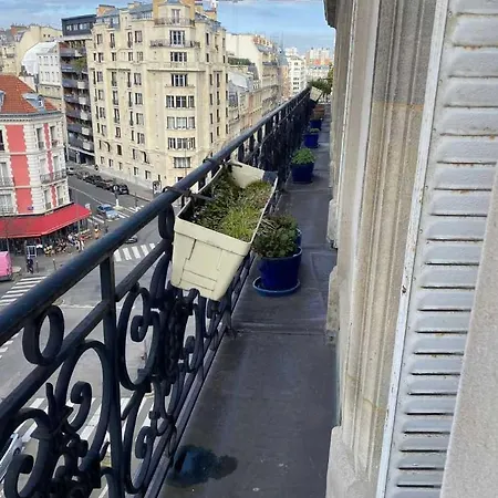 Period Splendor Near Champs Elysees Appartamento Parigi